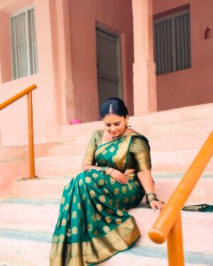 Cherika R Murthy Instagram - #cherika 

#kannadathi #kannada #actress #ashwini #kannadaactress #tamilactress #chelvi #lakshminivasa #zeekannada #revathi #gettimelam #zeetamil #ashwinirmurthy #instagram @cherika_rmurthy