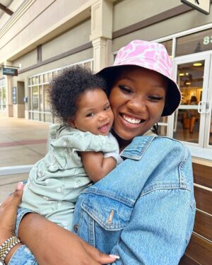 Chinenye Nnebe Instagram - My favorite little human @adaezeaurora ❤️

I love you so much my angel 🥰
#niece