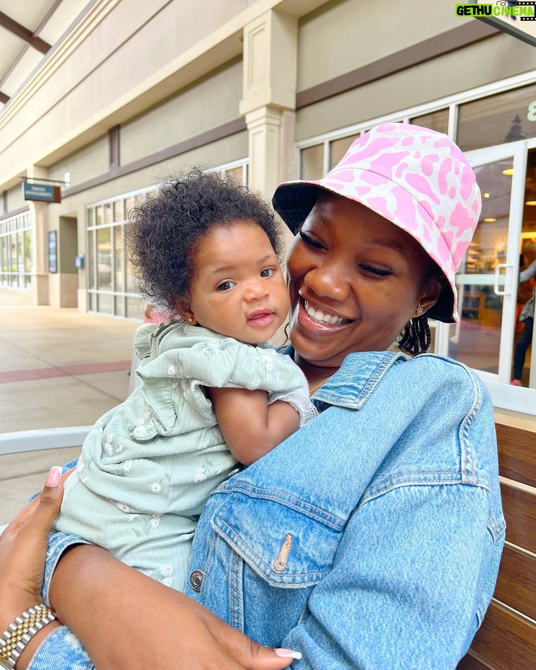 Chinenye Nnebe - 303.8K Likes - My favorite little human @adaezeaurora ❤️
I love you so much my angel 🥰
#niece