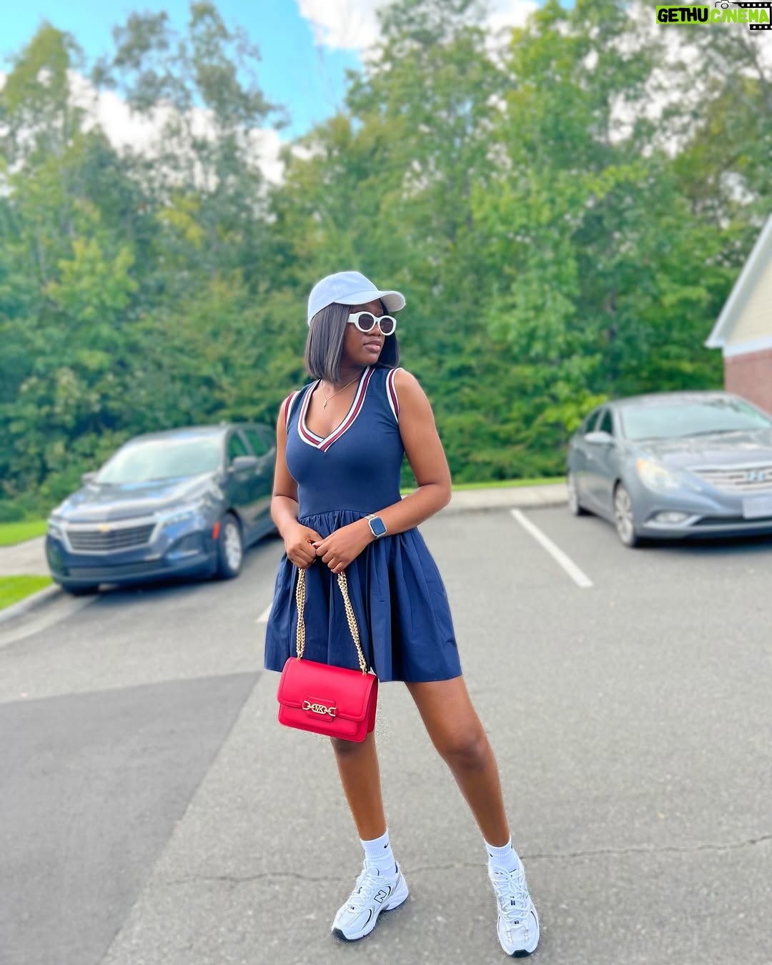 Chinenye Nnebe - 132.4K Likes - Rise and Shine ✨
Make today count 😁
Dress @timitomofficial