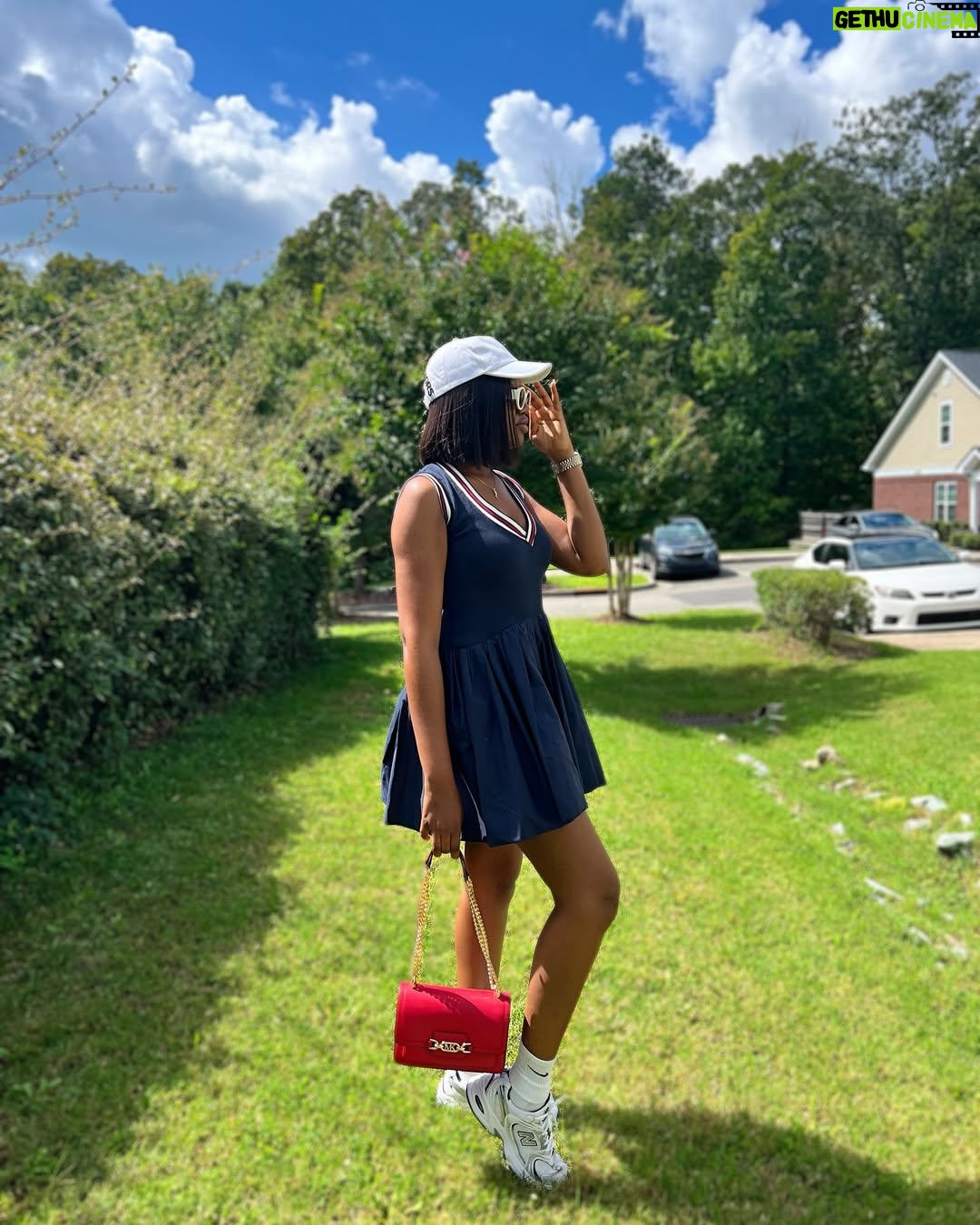 Chinenye Nnebe - 132.4K Likes - Rise and Shine ✨
Make today count 😁
Dress @timitomofficial