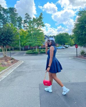 Chinenye Nnebe Instagram - Rise and Shine ✨
Make today count 😁

Dress @timitomofficial