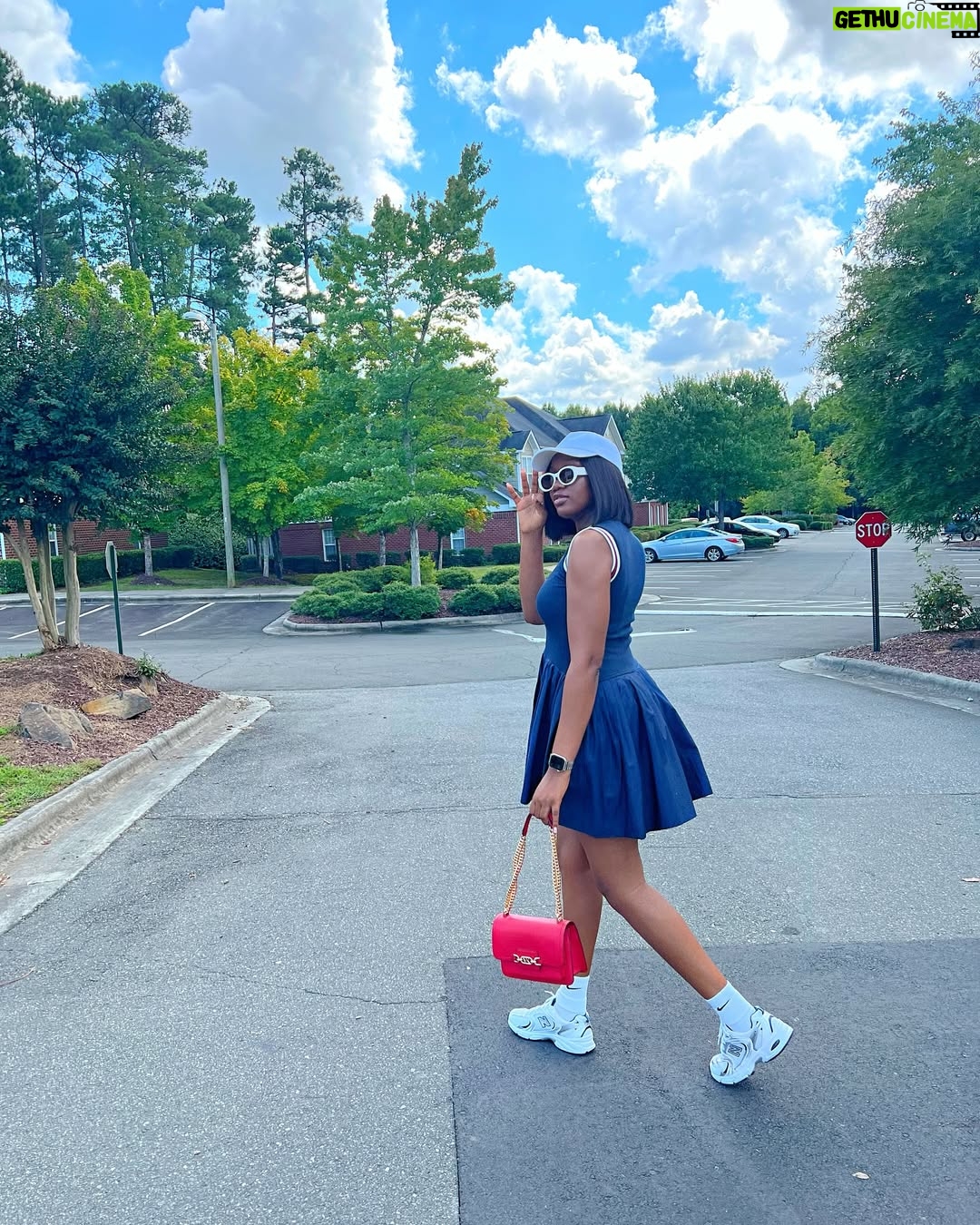 Chinenye Nnebe - 132.4K Likes - Rise and Shine ✨
Make today count 😁
Dress @timitomofficial
