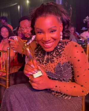 Chioma Okafor Instagram - Winner oooooo winnerrr !💃🏼💃🏼💃🏼

Last night was all shades of beautiful 
God is Good 🥺
Thank you @bon__awards for the award

I feel truly honored and blessed to be acknowledged 
for the work that I actually love doing 🥰

My Chief @okechukwuoku we made this one 🥺

Thank you to everyone who has watched and supported 
anything I have been in . THANK YOU OMAFAM ❤️🙏

“life in a day” is coming 🎥🔥🔥

#FocusOnChioma #BonAwards