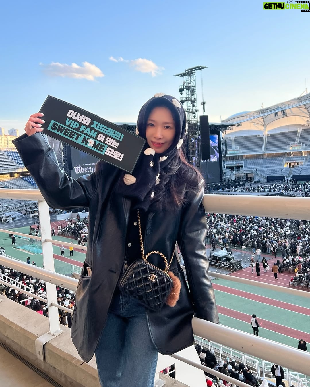 Cho Lee-hyeon - 9.8K Likes - vipėģ§ ė²ģØ 19ė
..š«¶š»š
ģ¢ģģė ģģ§ė§ ģ«ģ“ģė ģģ“ģš¤
ģ§ģ§ 8ė
ė§ģ ģ½ģķø ģ¤ķ ė§ė구ģ!!!!!!!!!!!!!!
ģ¶ģģ ė§ė°ź¾¼ ģģ§ ėŖ»ķ ģ½ģķø..ķė³µģ“ģė¤ć
ć
ź½ģ§ģ©š¹
#gd #gdragon #ģ§ė #vip ....š