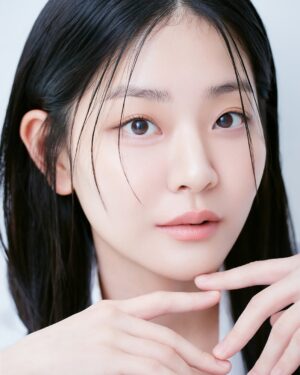 Chung Su-bin Instagram - 🌸