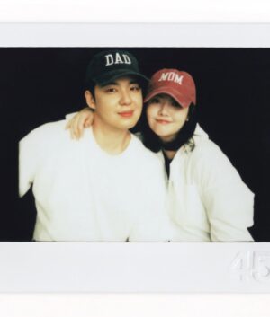 Chung Yoon-hye Instagram - 내가 만삭사진이라니...🤰진짜 얼마 안남았다...
여보 준비됐지? D-81 👶🏻💓
살쪘다고 만삭사진 안찍으려고 했는데 진짜 이때 아니면 못 남길 추억이라서 찍길 너무너무 잘했더라고요.
망설이지 마시고 꼭 추억 남겨보세요 👍
#만삭사진 #육아 #임산부 #예비엄빠
만삭촬영 영상은 곧 유튜브 윤혜채널에서 만나요!!

🐯 @jambro8686 
👶🏻 @aja2025_ 
📸 @45id_official @luckyyou55 
💇‍♀️ @moon.cw_ 
💄 @makeup_u_jini