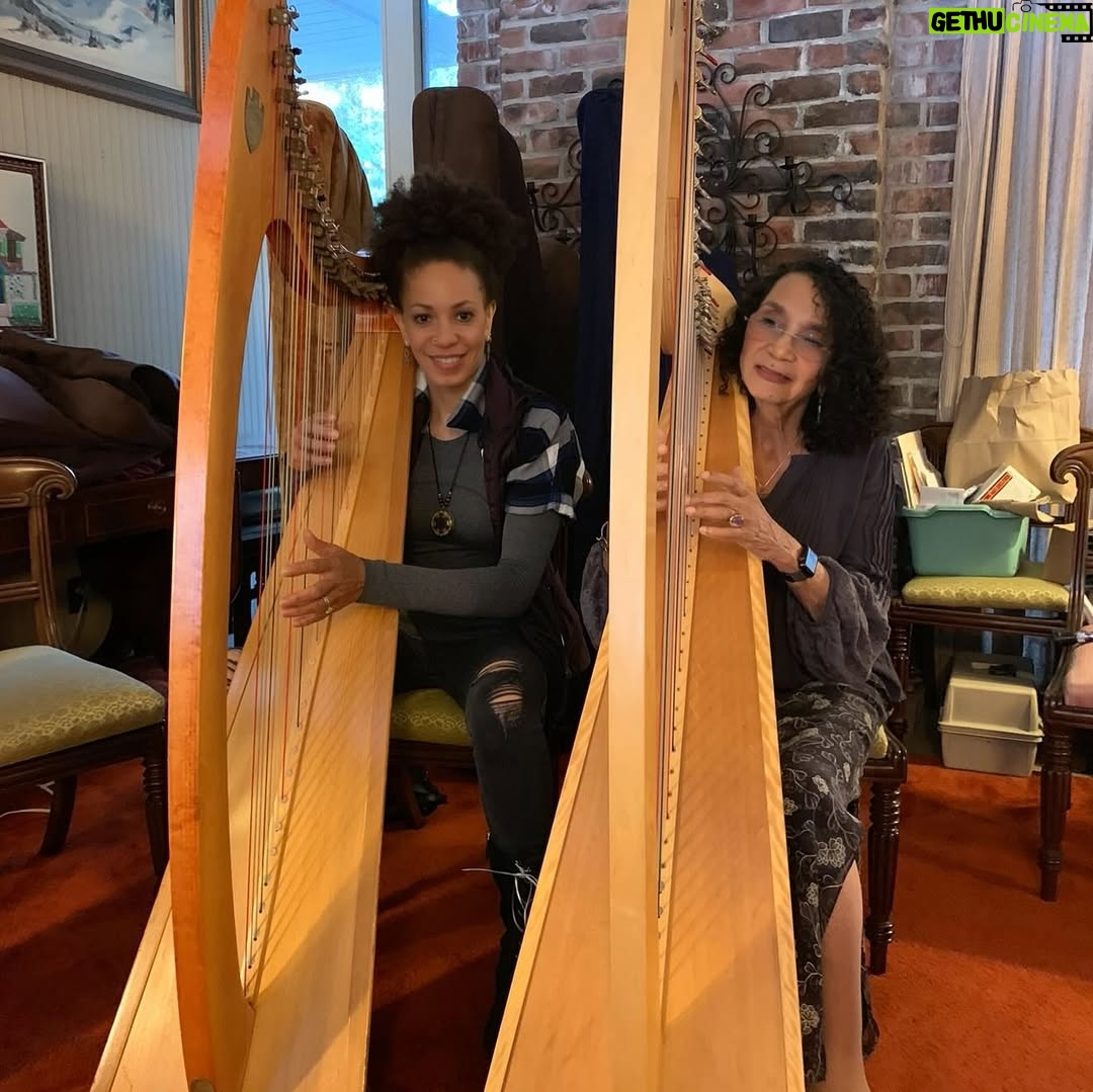 Cindy Blackman - 1.6K Likes - I love you mom🌷🌷🌷happy Mother’s Day 💜🌷💜🌷💜🌷💜