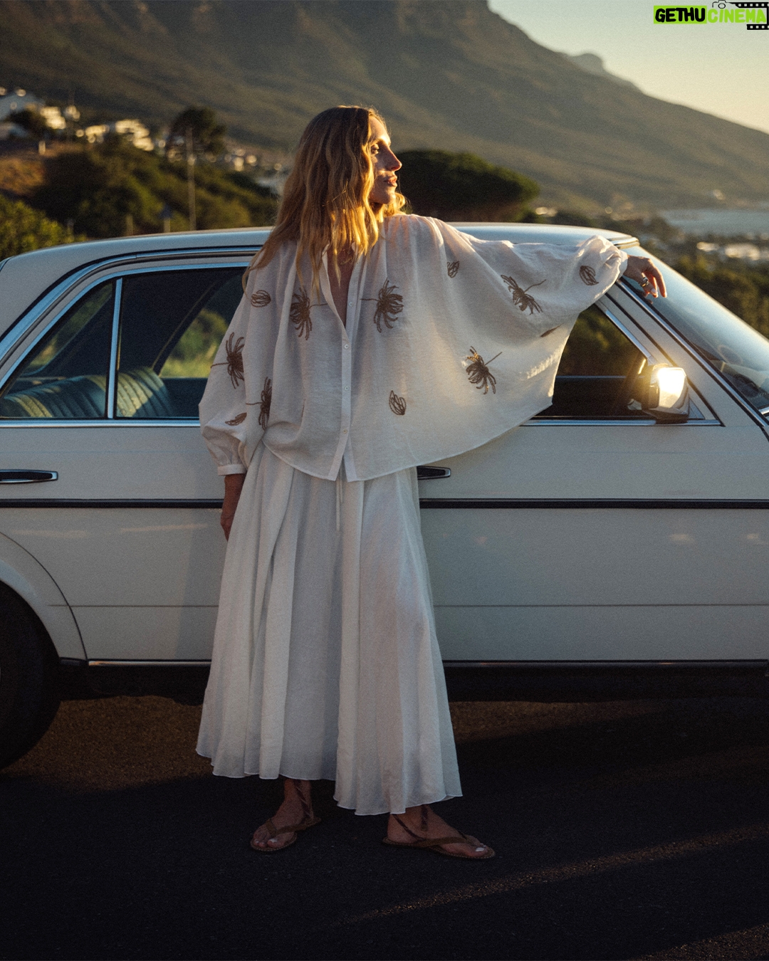 Cloudy Zackrocki - 1.3K Likes - š„ OUT NOW š„
The new @cloudy X Seidensticker Drop ā a tribute to the free-spirited vibes of the '70s!
This collection is all about freedom, self-expression, and effortless style. Inspired by the iconic fashion of the decade, weāve reimagined flowy silhouettes, chic yet comfy fits, and timeless prints to bring that ultimate summer feeling to life.
This drop includes pants and a dress, alongside breezy shirts and versatile pieces that move with you ā whether you're strolling through the city or dancing into the sunset.
The Collection is now available on www.seidensticker.com ā limited availability, size inclusive, worldwide shipping.
#CloudyXSeidensticker #BohoVibes #SummerStyle #SeventiesRevival #EffortlessChic
Talent: @cloudy_z
Fotograf: @moiseymb
Videograf: @victoriacliffe.films
Styling: @cloudy
Hair & MakeUp: @kifftits
Creative Production: @dodo.doesit
