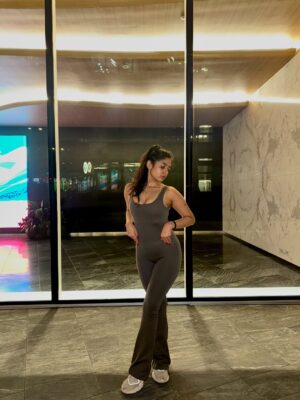 Crazy gamete Instagram - Super comfy and stylish jumpsuit from @brabic__official 
Use my code to get the discount - Crazy20 
.
.
.
.
.
.
.
.
.
#feed #explore #loveit #instadaily #instahits #jumpsuit #fashiongram #sport