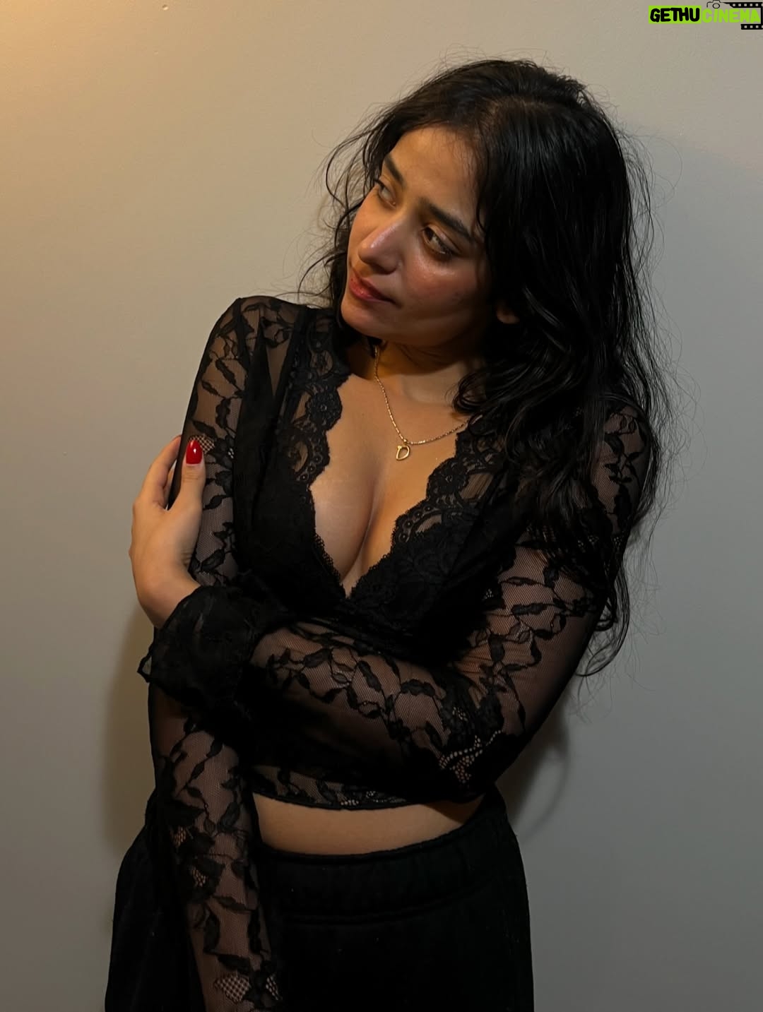 Crazy gamete - 4.9K Likes - Ofcourse why not fun with the lace top when you can.
Top - @sheinofficial @shein_ca
.
.
.
.
.
.
.
.
#explore #shein #collab #feed #loveit #foryou #instadaily #lace #lacetop