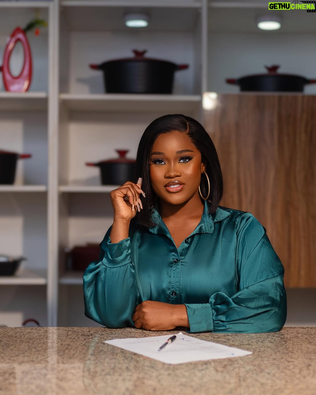 Cynthia Nwadiora - 69.4K Likes - I am so excited about this one, As a food enthusiast and your new show HOST , my journey into discovering new African recipes and sharing with the world takes a great leap as i will be putting foodies, chefs and cooks from all parts of Africa under financial pressure to make meals on a budget for their favorite celebrities on @urbankitchenshow .
Join me as we explore Africa and its culture through food with a blend of entertainment and education
#YourHost
