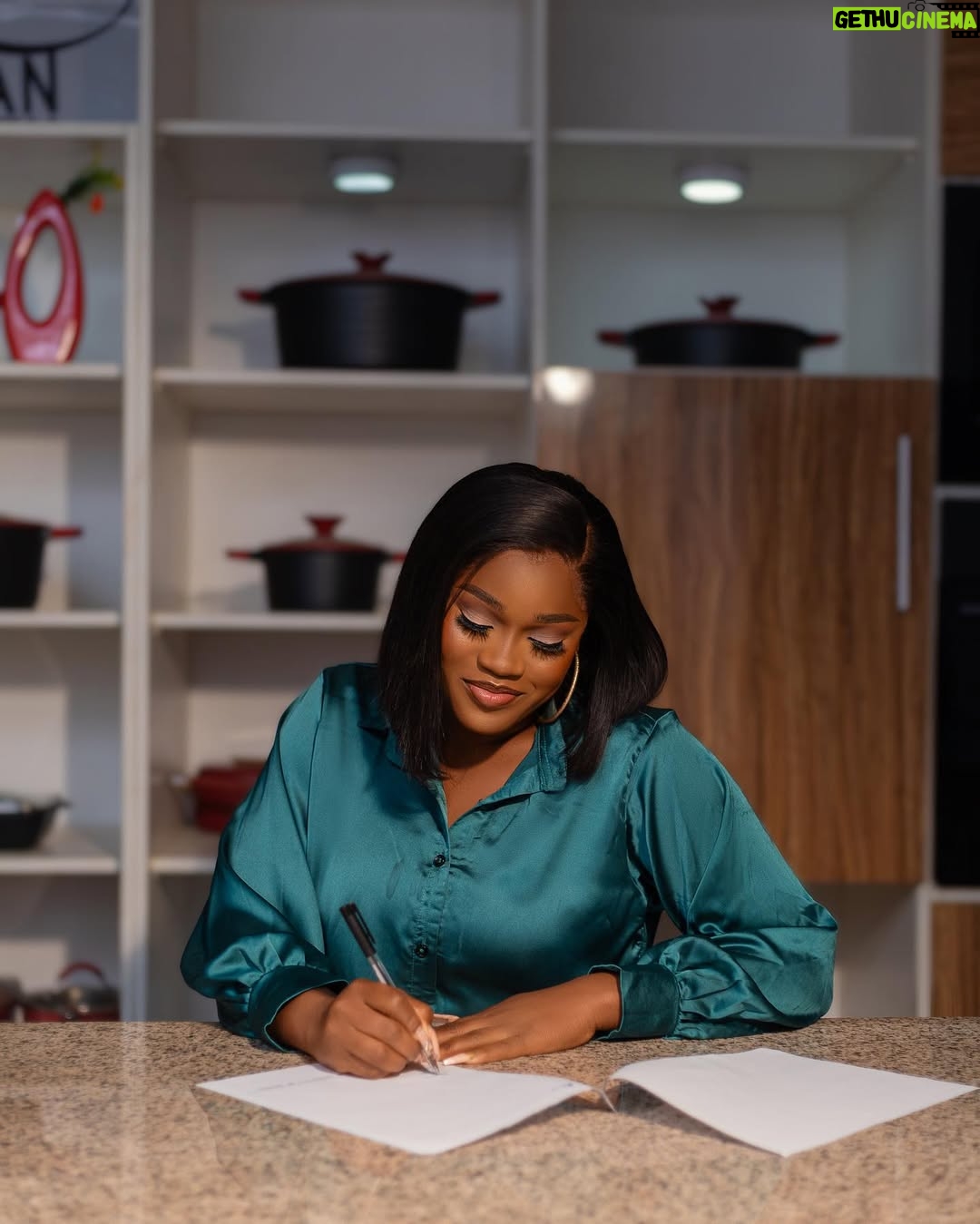 Cynthia Nwadiora - 69.4K Likes - I am so excited about this one, As a food enthusiast and your new show HOST , my journey into discovering new African recipes and sharing with the world takes a great leap as i will be putting foodies, chefs and cooks from all parts of Africa under financial pressure to make meals on a budget for their favorite celebrities on @urbankitchenshow .
Join me as we explore Africa and its culture through food with a blend of entertainment and education
#YourHost