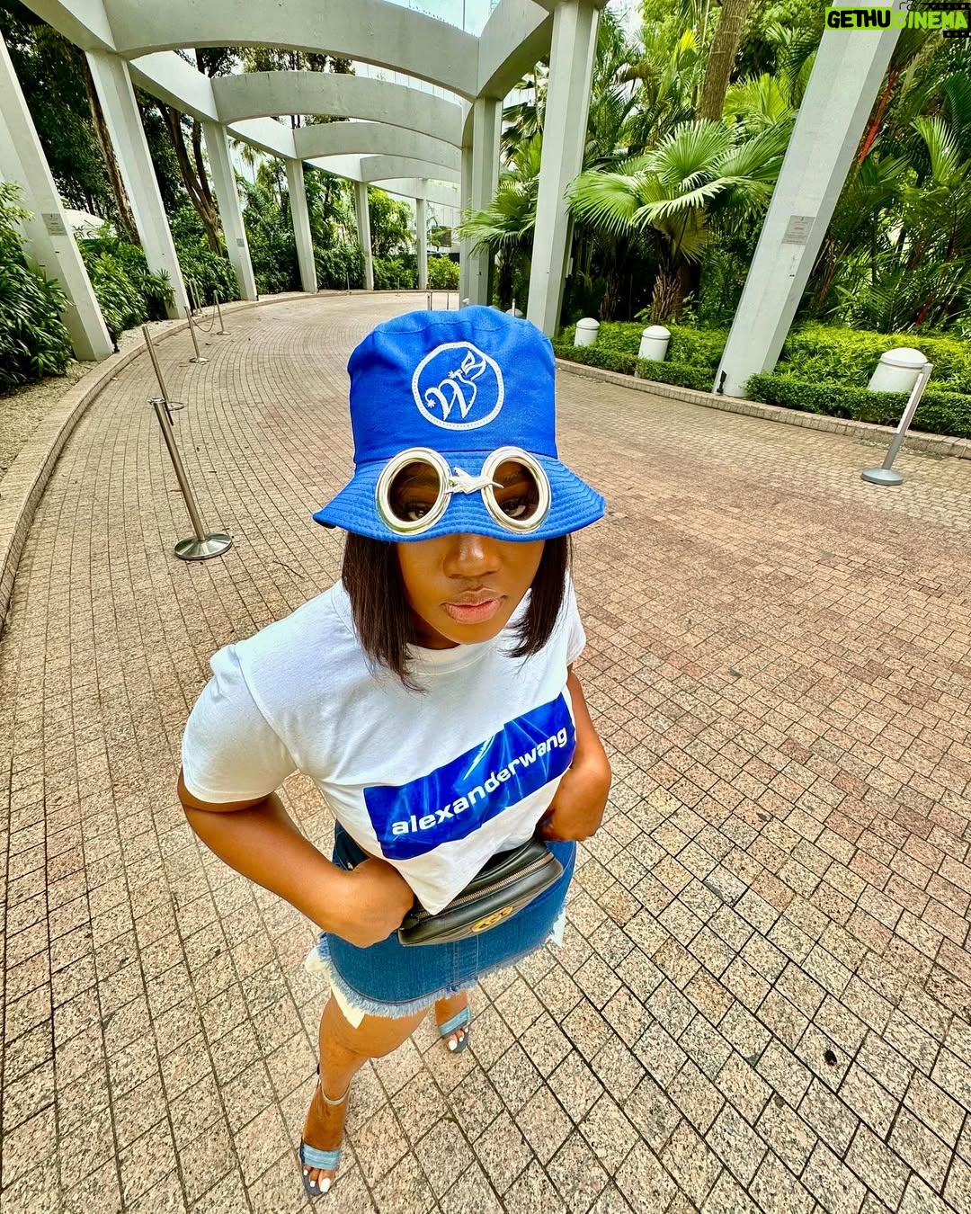 Cynthia Nwadiora - 85.2K Likes - Too cool for your rules…😌
Still on #Cyngapore