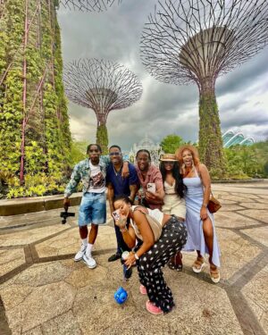 Cynthia Nwadiora Instagram - Be back never!!😌
•
•
•
Outfit: @belangelique_store
✈️ : @marvgallup_travelsandtours 
Hair : @cassie_hair
#cyngapore