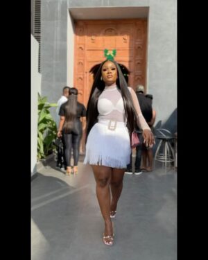 Cynthia Nwadiora Instagram - Classy with a side of sassy. 💁‍♀️

Out for @cassiehair store launch…🥰
Hair: @cassie_hair 
Outfit: @nelowoman.rtw
