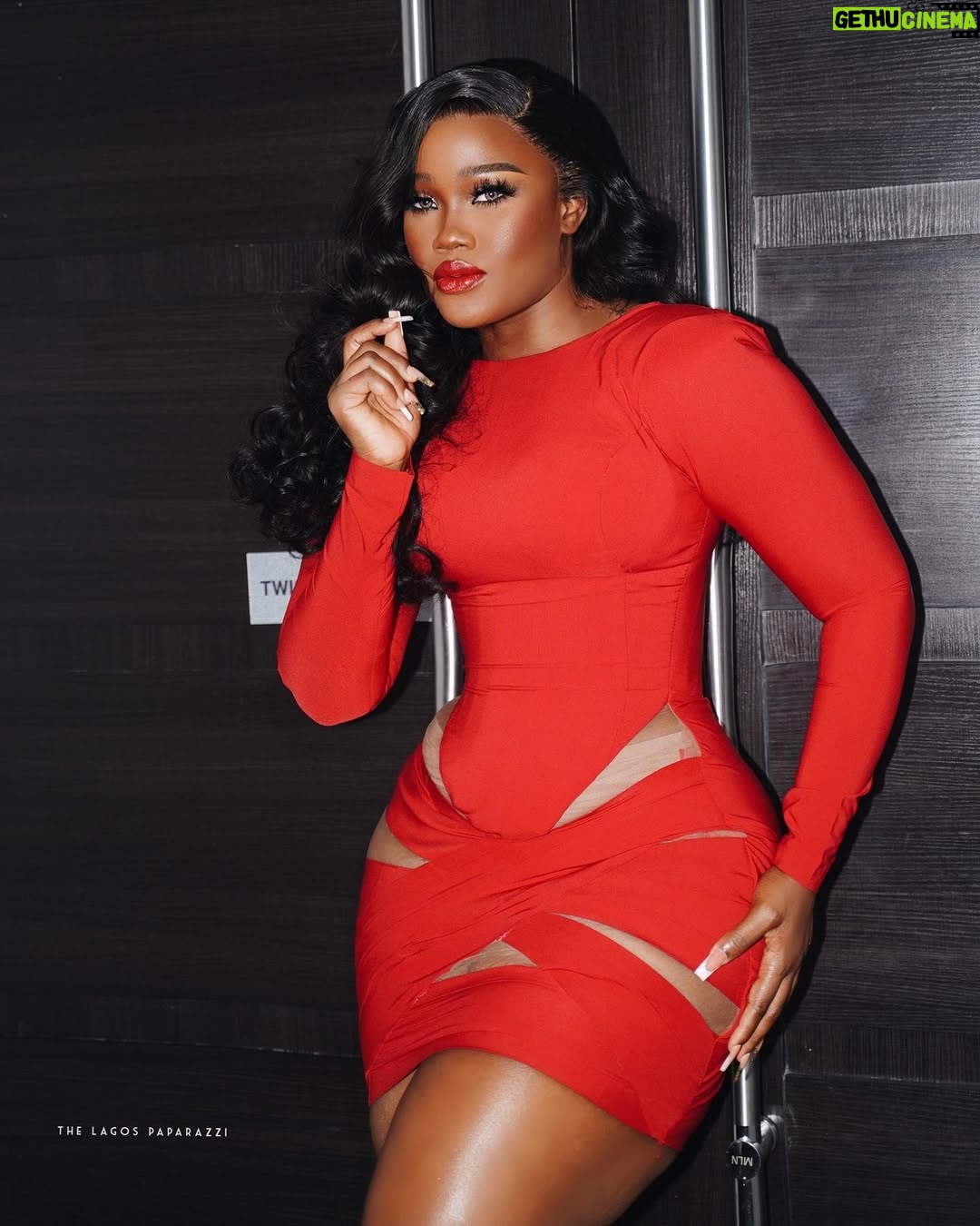 Cynthia Nwadiora - 67.5K Likes - That Girl!!
Whaaaat?!!!!!
No no no we don’t deserve You Ceec!!
They don’t deserve you!🥹❤️🔥🔥
Hair: @cassie_hair
Photography: @thelagospaparazzi
Outfit: @amyaghomi
Makeup: @didysignature
#CeeC
#BbNaija
#BbNaijaAllStars