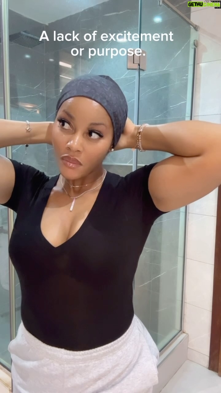 Damilola Adegbite - 36.4K Likes - Aging is natural, but we can age gracefully by letting go of these habits! Which one will you work on first? 💌