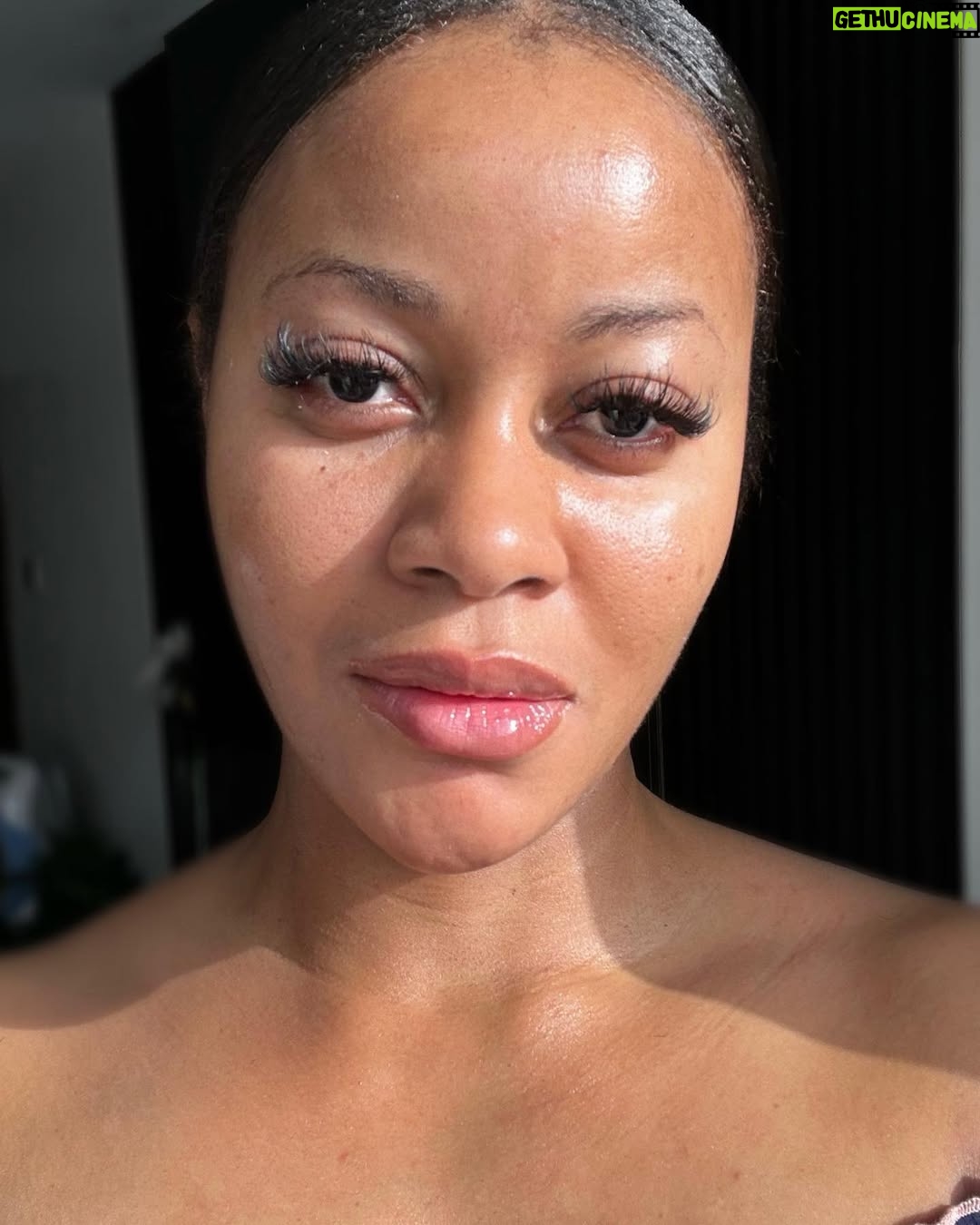 Damilola Adegbite - 46.2K Likes - Sun kissed morning 🌹
#nofilter