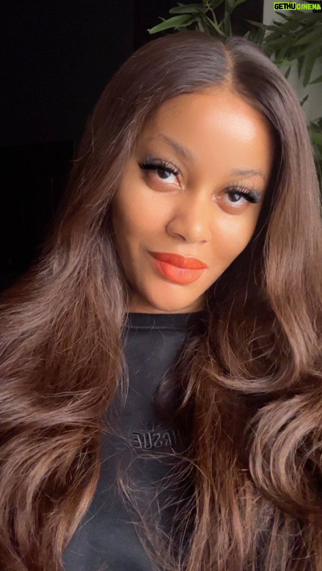 Damilola Adegbite - 24K Likes - Your recommended daily dose of sunshine 🥰
#TGIF❤️