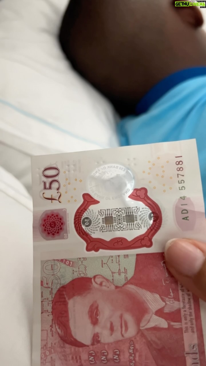 Damilola Adegbite - 12.3K Likes - This tooth fairy work no easy o 🤭If you see me racing to his room this morning before he wakes up because I forgot last night 😩Last time “she” didn’t come, he made me write a long letter to her for him 😐 so na me go still suffer am 😂❤️
#thejoysofmotherhood
