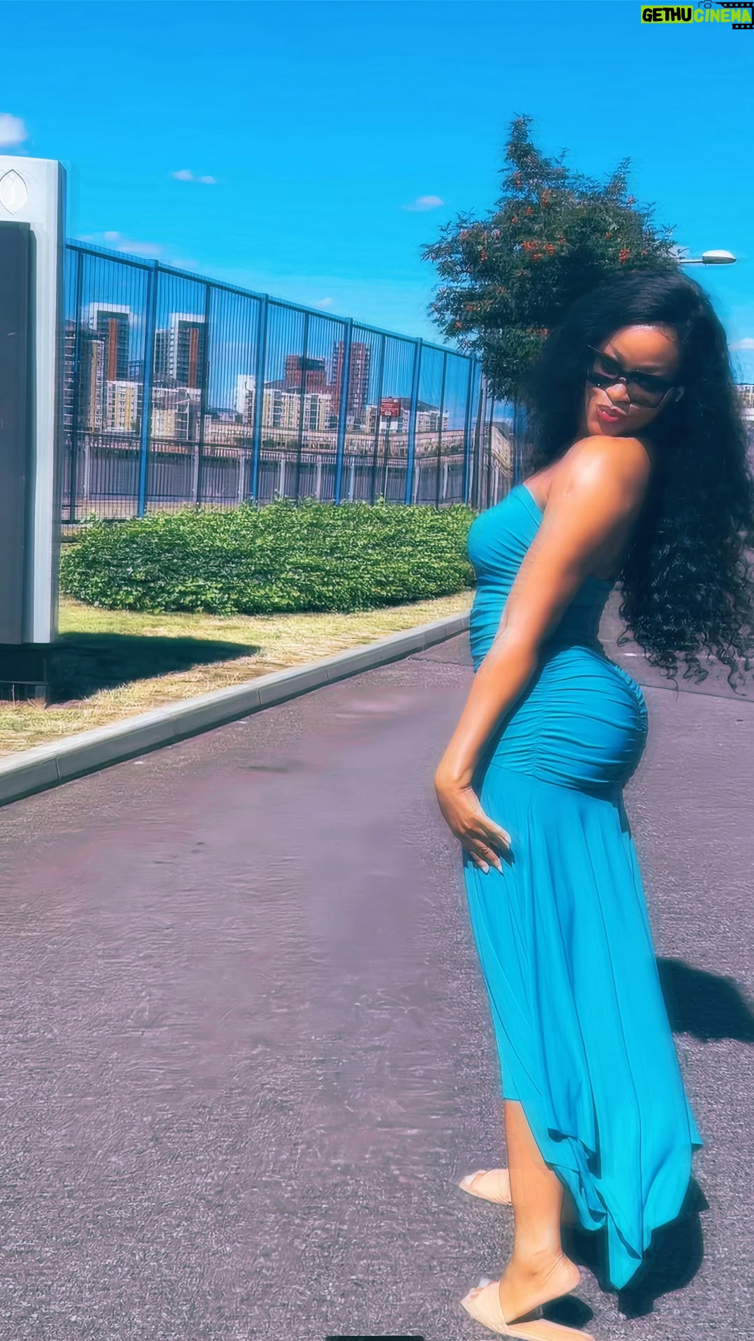 Damilola Adegbite - 14.5K Likes - Hello 🥰