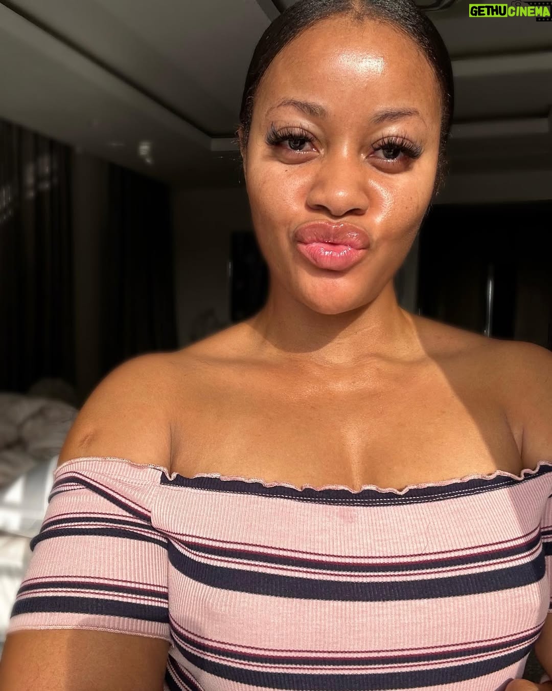 Damilola Adegbite - 46.2K Likes - Sun kissed morning 🌹
#nofilter