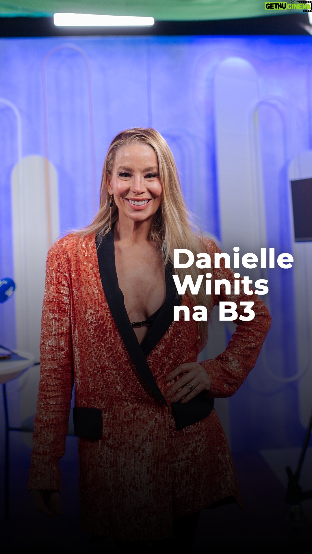 Danielle Winits - 6.5K Likes - Determinação, talento e uma longa história convivendo com a arte: @lawinits veio até a B3 conversar com a gente sobre sua carreira, trajetória e relação com dinheiro.

Danielle Winits está em cartaz em São Paulo com o musical “Meninas Malvadas” até 29 de junho - mais um espetáculo que conta com apoio da B3.

Quer conferir o episódio do B3 Convida com a Dani? Link na bio: @b3_oficial 

#B3Convida #MeninasMalvadas #Musical #PatrocinioB3