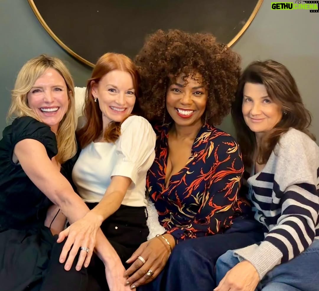 Daphne Zuniga - 3.1K Likes - HAPPY BIRTHDAY VANESSA! You shine such a beautiful light from inside your soul. It’s in your work as an actor and I saw it again after all these years when we got together for the podcast! You’re so beautiful! Happy Birthday, continue to celebrate in the light and spread the light! @imvanessawilliams 💜🎉👑🥳🎂🩷 #goals
@stilltheplace #