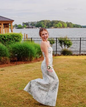 Darby Camp Instagram - Prom ‘25!!! #lastonebestone 

Dress: @dessygroup 
Hair: @lucci_aveda