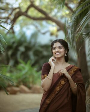 Darshini Gowda Instagram - 🍂

Mua : @gajapriya_artistry 
Stylist : @hannah.glory 
Camera :  @sano_visuals