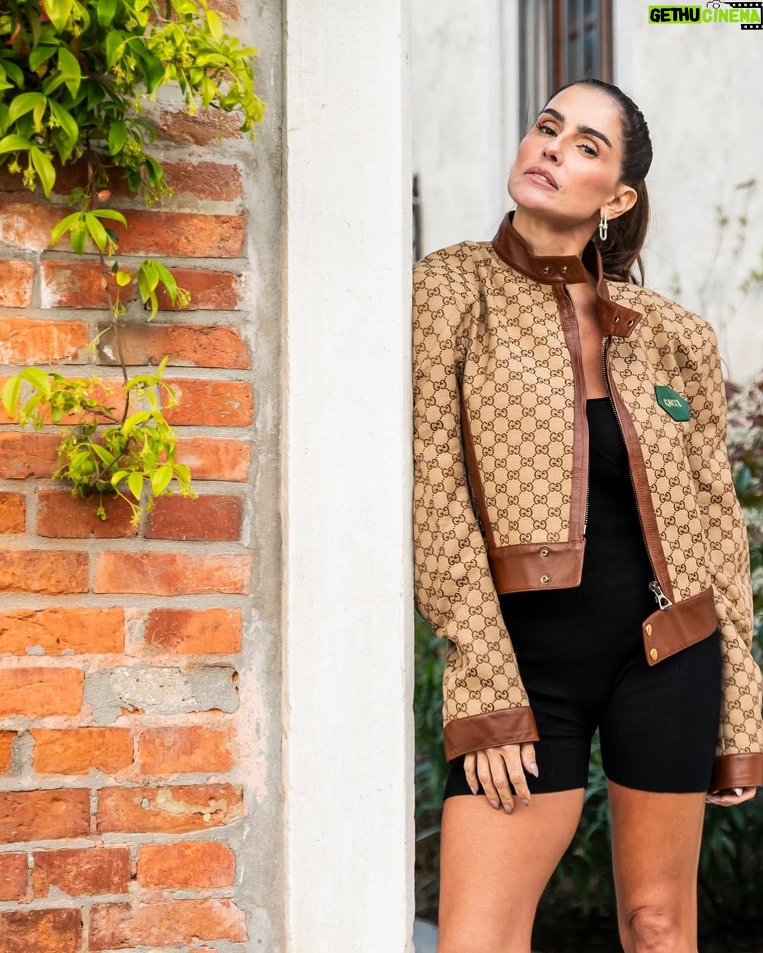 Deborah Secco - 3 Likes - Veneza, 2025✨
Styling @luizplinio
Look @gucci @jacquemus @dior @tomford @ferragamo
Photos @fotografabrasileiraemveneza ❤️
