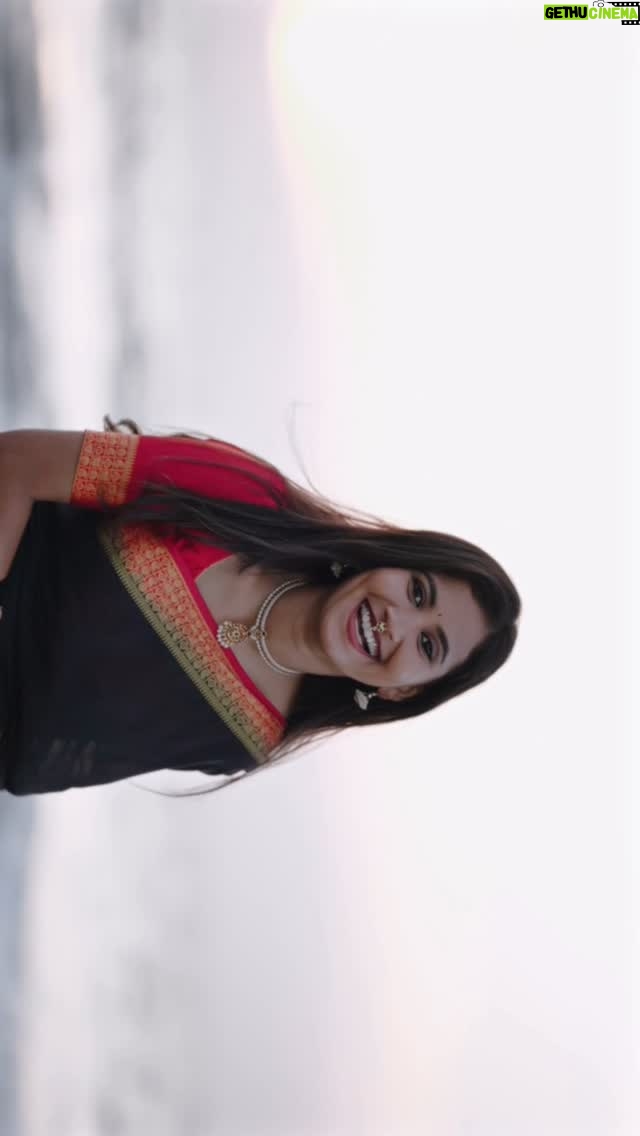 Deepika Gowda - 2.8K Likes - Ayyoyyoo 🖤❤️
Vc- @dheeraj_comedy_kiladi_ 🥰
Saree- @saaya_studio.in
#saree #kannada
#beach
#trendingreels