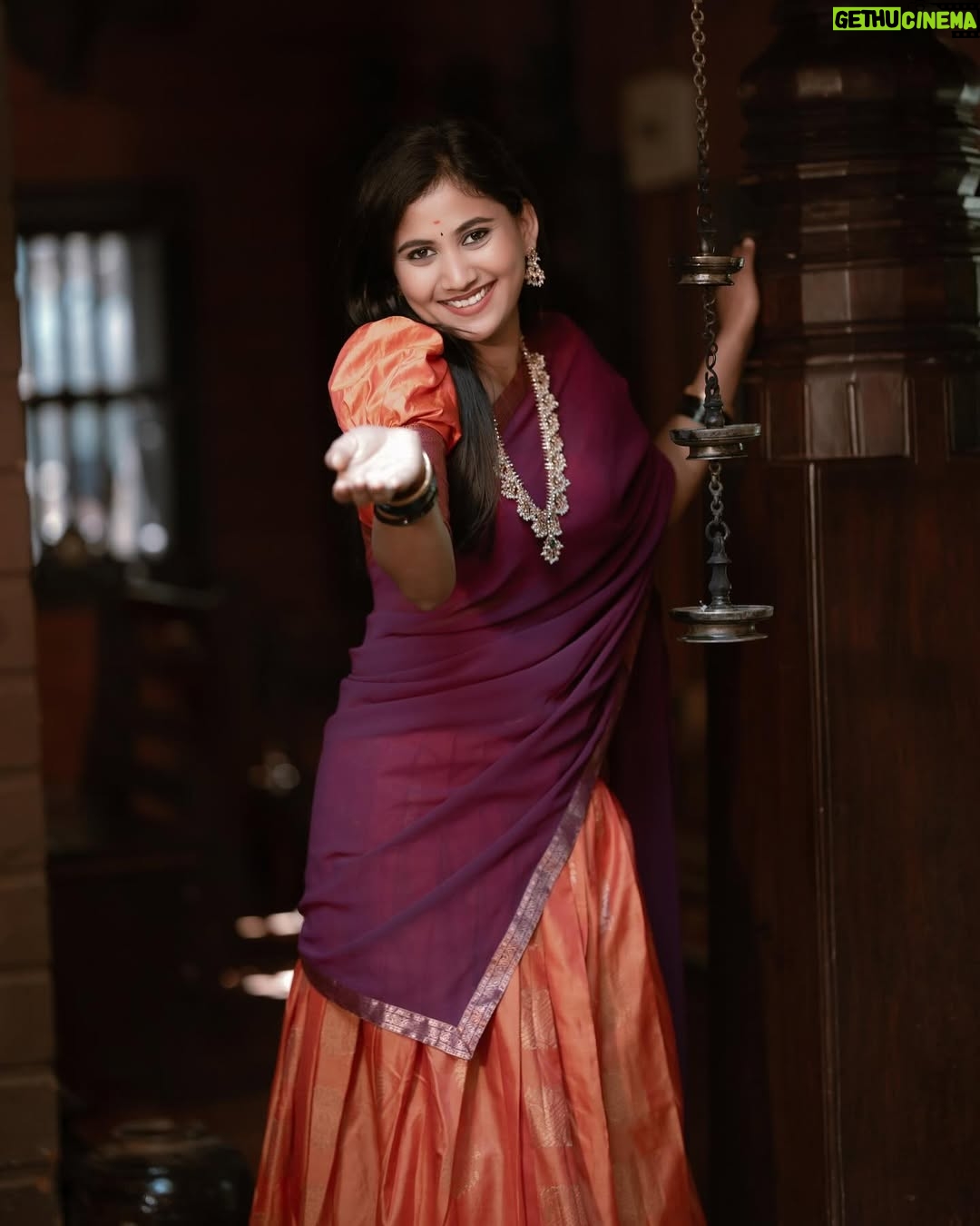 Deepika Gowda - 2.6K Likes - Happpppyy ಯುಗಾದಿ ಹಬ್ಬ🌾🦚🦜
Jewellery— @saaya_studio.in
Pic credit- @dheeraj_comedy_kiladi_