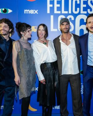 Delfina Chaves Instagram - Ayer con mucha alegría finalmente estrenamos Felices los 6. Una producción nacional y original de @streammaxar y @kapowproductora . Me es un honor compartir elenco con gente tan querida a quien admiro mucho, y deseo que se diviertan viéndola tanto como lo hicimos nosotros al hacerla 🐒🩶
