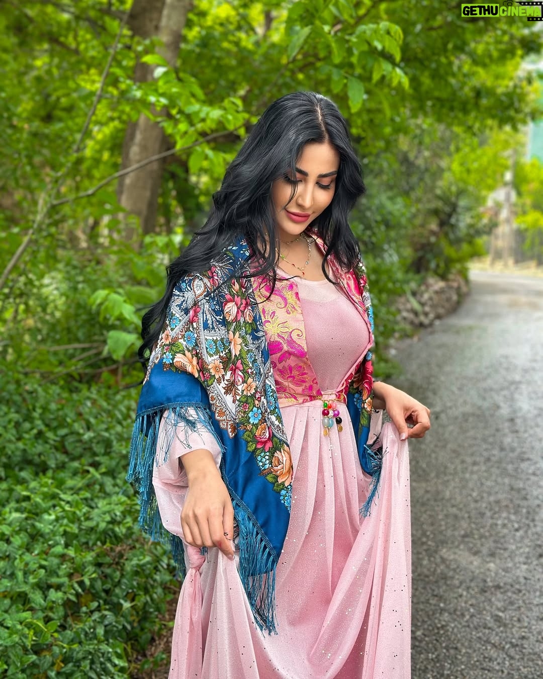 Delnya Mohammadi - 2K Likes - كوردستانم❤️
@brwaphotography 🙏🏼