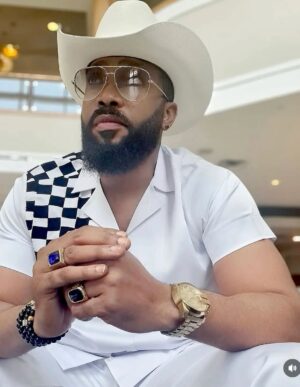 Destiny Etiko Instagram - Happy blessed birthday to the one and only FILM LORD OF NOLLWOOD @freddieleonard 🙌🙌🙌✨
Wishing you long and prosperous with heavenly blessings ODOGWU 🙌✨❤️🙏
I pray that today marks the very beginning of more greatness in your life Amen 🙏 
More money 💰
More blessings 
Have fun 🤩 
Cheers NWOKEOMA 🙌🙏❣️ 🥂