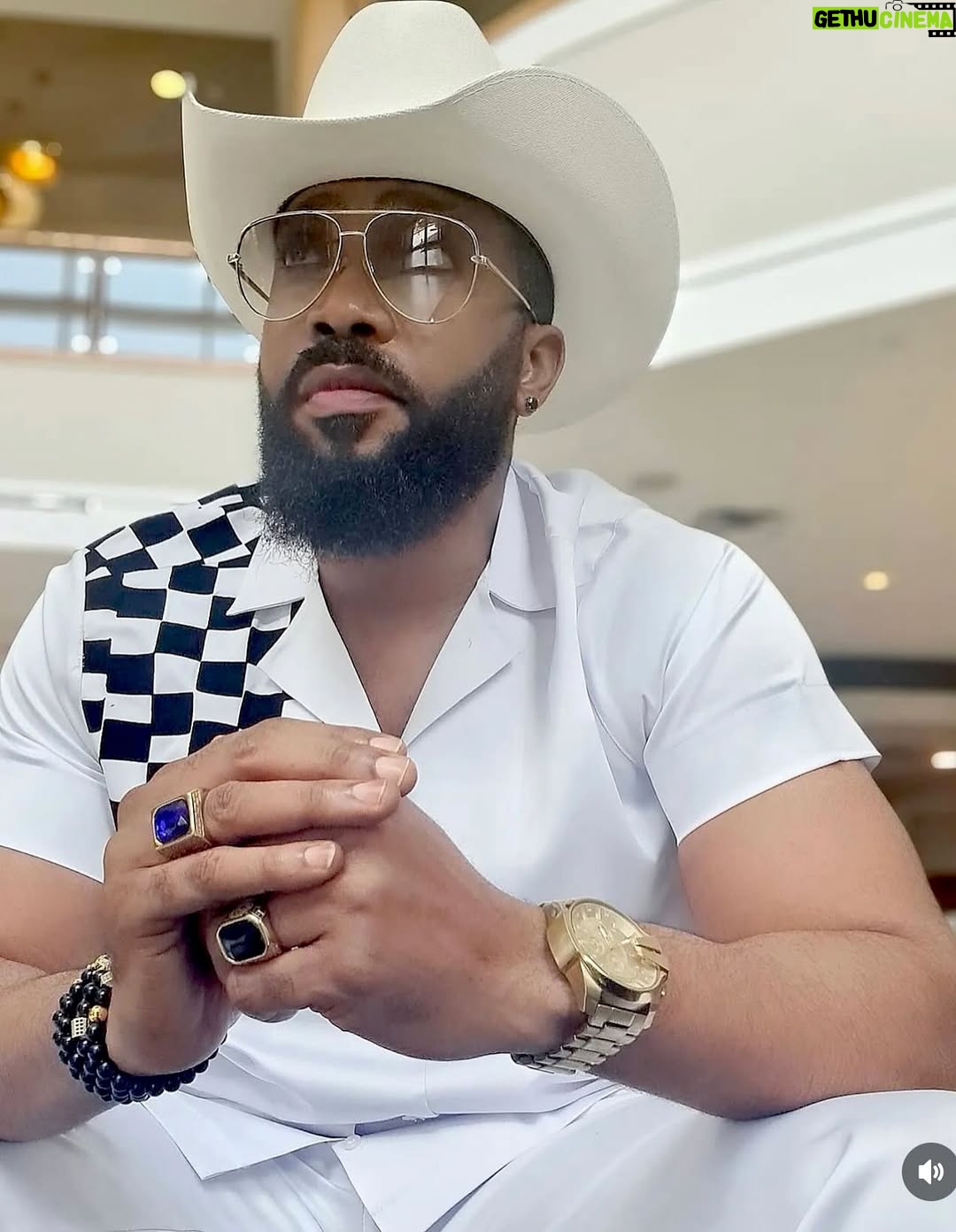 Destiny Etiko - 3 Likes - Happy blessed birthday to the one and only FILM LORD OF NOLLWOOD @freddieleonard 🙌🙌🙌✨
Wishing you long and prosperous with heavenly blessings ODOGWU 🙌✨❤️🙏
I pray that today marks the very beginning of more greatness in your life Amen 🙏
More money 💰
More blessings
Have fun 🤩
Cheers NWOKEOMA 🙌🙏❣️ 🥂