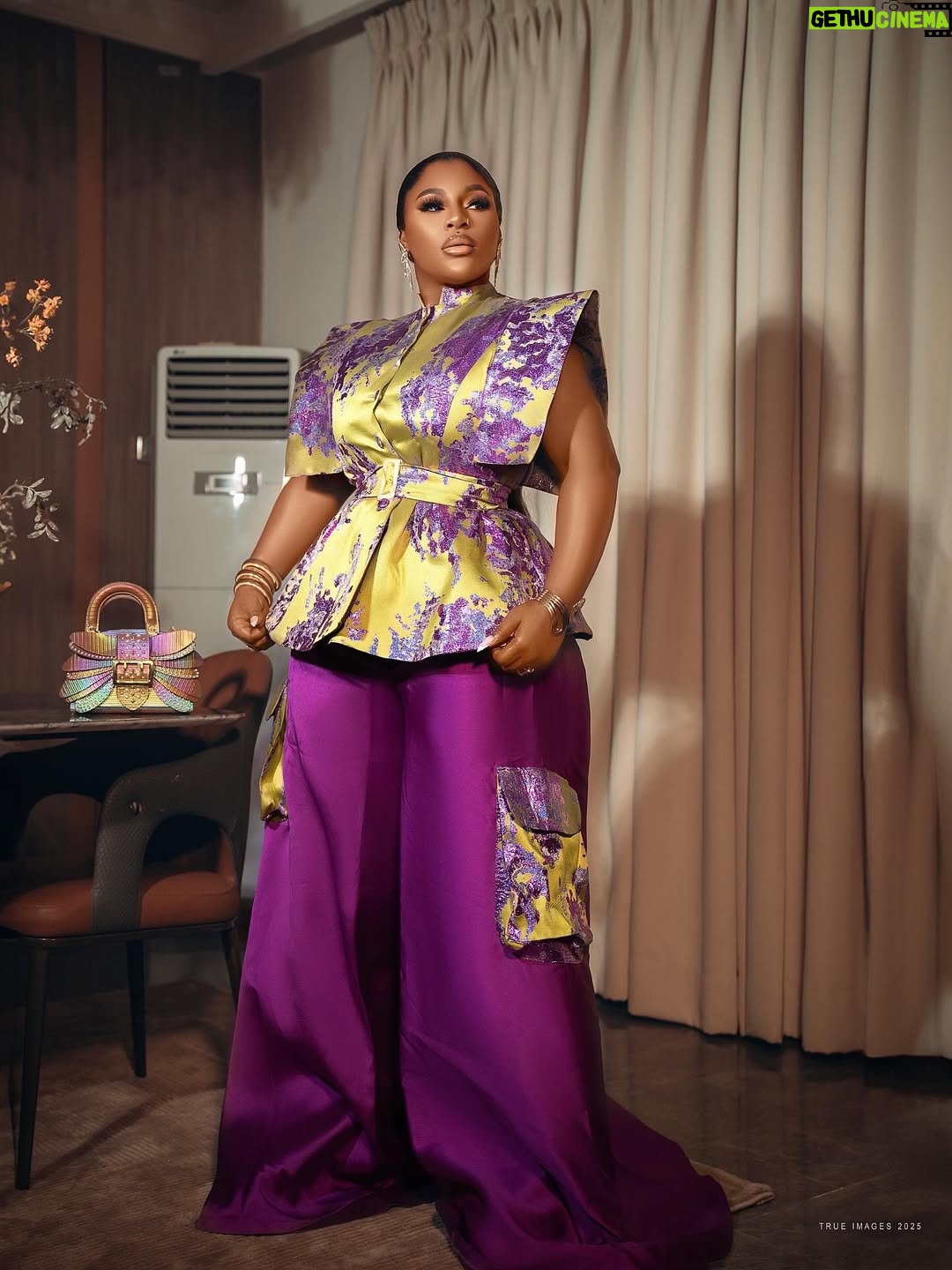 Destiny Etiko - 3 Likes - Fueling the passion 📌
What’s your favorite slide ❤️
Your BILLME CEO 👩💼 @billme.co
Gudmornin fam❤️
Outfit @jafclothings
Makeup @maryjayblaq
Hair stylist @brownshuugaaextravaganza
Nails 💅 @naturalsbysandrasplace