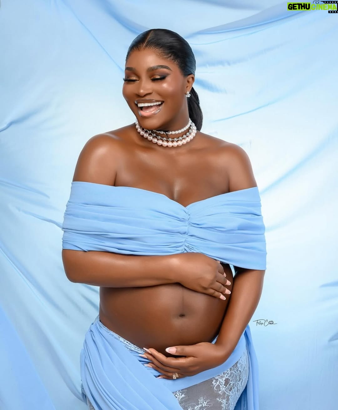 Destiny Etiko - 122K Likes - THE BEST PICTURE ON THE INTERNET TODAY ❤️😍
Congratulations CHIZZY 💃 👏
This is extremely beautiful 😍
@chizzyalichi