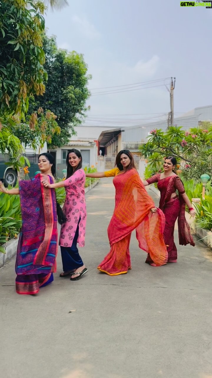 Devipriya - 14.5K Likes - GBU effects
.
.
.
.
#love #trending #trendingreels #vibe #photooftheday #ajith #thala #thalaajith #tollywood
