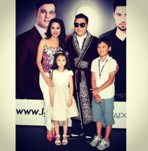 Dinara Satzhan Instagram - @danial.uskenbai балам! 
Моя жизнь! Мое счастье! 
Люблю Тебя безумно! 
Горжусь Тобой! 
Твоим осознанным отношением к жизни!
Восхищаюсь трудолюбием и как целенаправленно Ты идешь к своим мечтам 🙌
Вдохновляюсь Твоим постоянством и верностью по отношению к друзьям. 

Тебе сегодня 20 лет! 
Это прекрасный возраст, когда жизнь по-настоящему только начинается. 
Я желаю Тебе никогда не останавливаться. 
Не сдаваться, даже когда кажется нет сил. 
Иди вперед к своим мечтам! 
А мы будем рядом. Любить и поддерживать! 
Пусть @dynex.kz и другие Твои будущие проекты станут мировыми брендами 🙏

Люблю! Твоя Мама ❤️
@danial.uskenbai