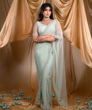 Divya Suresh Instagram - This is a modern fairy tale 
No happy endings 
No wind in our sails ,
Because the heart wants what it wants.
.

. 

@lepananagarajdesign 
@makeoverbyjuliet_mary 
@arunkummar_portraits 
@rakshita_hairdo 
@aishwarya_25_offical 
#ds #divyasuresh #lepananagaraj #photoshoot #fashion #makeup #fun