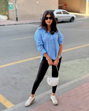 Divya Suresh Instagram - Moving through life in my baggy shirt in a different country 

.

.

.#DS #divyasuresh #dubai