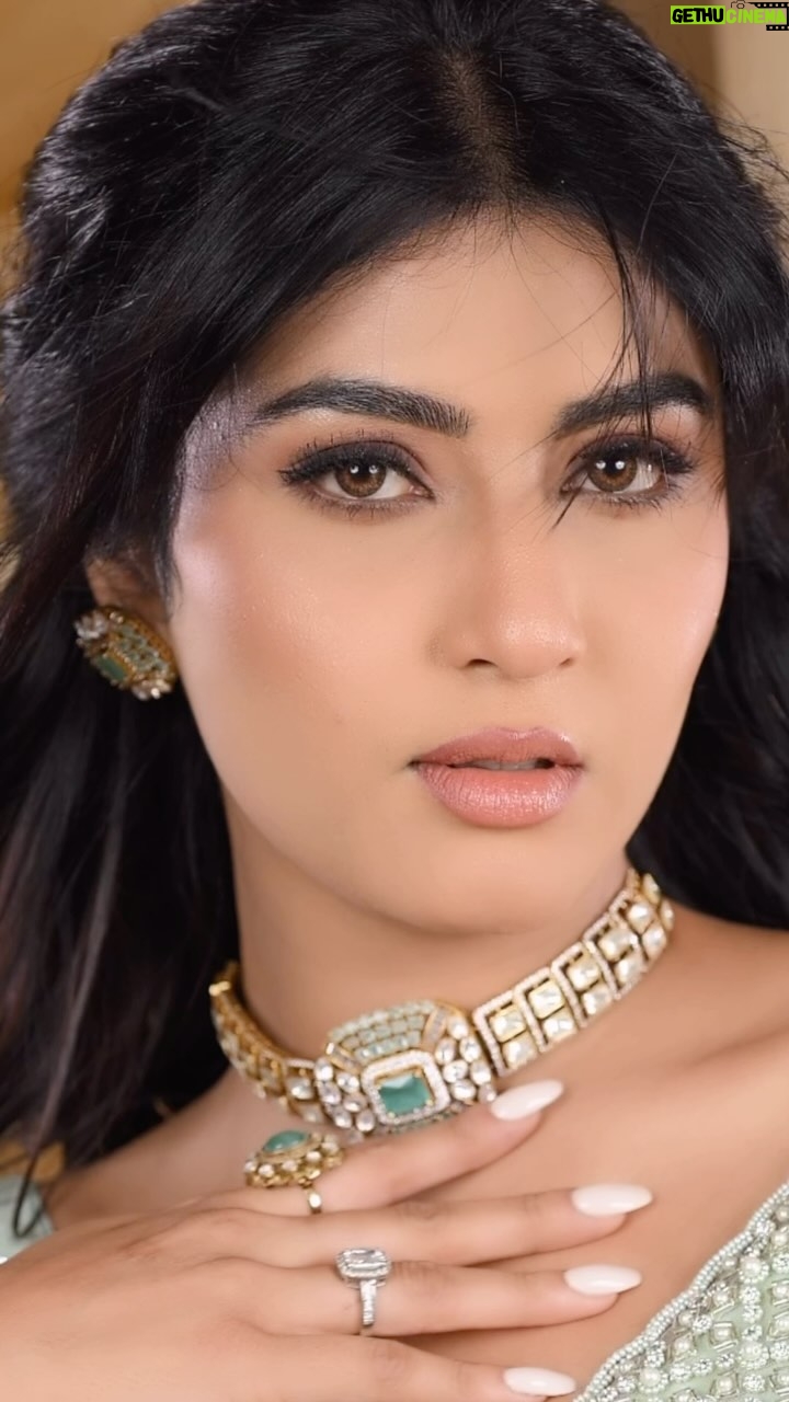 Divya Suresh - 7.7K Likes - Desi ದೀವಾ mode 😉 ಏನಂತೀರ?
@lepananagarajdesign
@makeoverbyjuliet_mary
@aishwarya_25_offical
@arunkummar_portraits
@rakshita_hairdo
.
.#DS #divyasuresh #incollabwithlepananagaraj #photoshoot #videography #shoot #fun