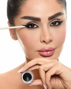 Donya Jahanbakht Most Liked Photos and Posts