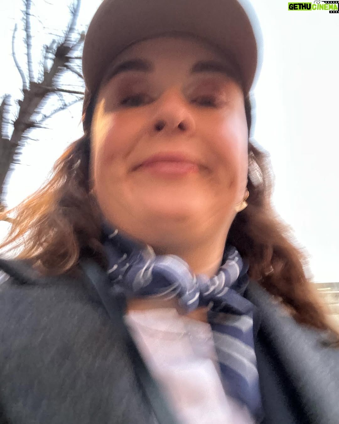 Dorothee Dauwe - 3.7K Likes - Random foto’s die @maartn en ik deze paasvakantie naar elkaar hebben gestuurd. 🐰🌸