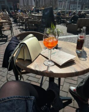 Dorothee Dauwe Instagram - Random foto’s die @maartn en ik deze paasvakantie naar elkaar hebben gestuurd. 🐰🌸