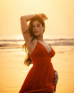 Actress Drishti Thakur HD Photos and Wallpapers September 2025