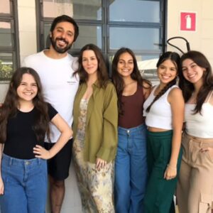 Duda Batista Instagram - Sim! Mais um trabalho abençoado por Deus! Obrigada senhor!🙏🏻
Gratidão a todos, especialmente @agenciacintra_alinecintra @agenciacintraoficial @seriellaproductions 
#seriepaulooapostolo #sériepaulooapostolo #rederecord #atriz #novela #series #deusnocomando #dudabatista